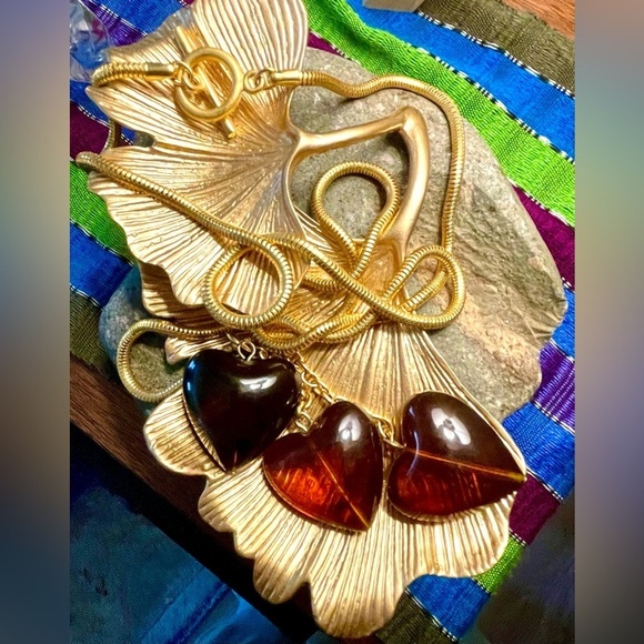 Jewelry - Vintage Resin Amber Heart Necklace Gold Snake Chain Chunky Statement EUC Retro